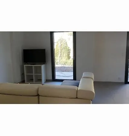Charmante Villa Neuve Au Bord De La Plage Вилла Сен-Рафаэль