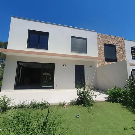 Villa Boulouris De La Tortue