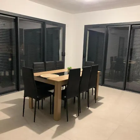 Charmante Neuve Au Bord De La ヴィラ *